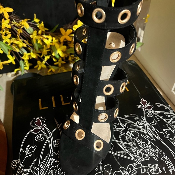 Black studded block heel sandal. Never worn. - Picture 3 of 4